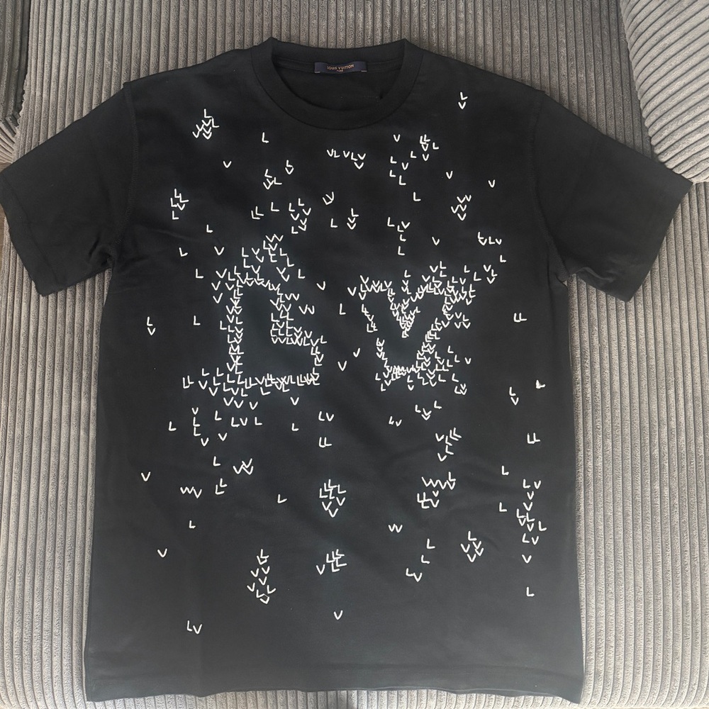 Louis Vuitton LV spread Embroidered Black T-Shirt Size M